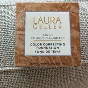 Laura Geller nwt Medium color correcting foundation FREE KABUKI BRUSH